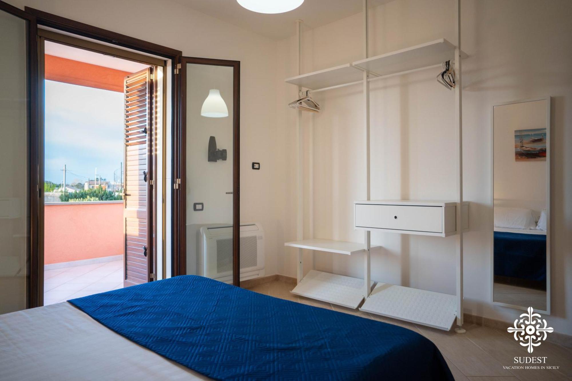 Villa Seaside - Beach Retreat With Jacuzzi シラクーサ エクステリア 写真